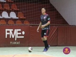 
<a style='margin-left: 5px;' class='btn btn-xs btn-social btn-facebook' href='https://www.facebook.com/sharer/sharer.php?u=https://www.boladovale.com.br/imgs/800-800-90/conteudo/fotos/1689/img0285.jpg' rel='popup' data-width='500' data-height='400'><i class='fa fa-facebook'></i>Compartilhar <span class='hidden-xs'>no Facebook</span>
</a> 
<a class='btn btn-default btn-xs' target='_blank' href='imgs/800-800-90/conteudo/fotos/1689/img0285.jpg'>
<span class='glyphicon glyphicon-cloud-download'></span> Salvar
</a> 
<span></span>