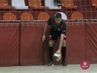 
<a style='margin-left: 5px;' class='btn btn-xs btn-social btn-facebook' href='https://www.facebook.com/sharer/sharer.php?u=https://www.boladovale.com.br/imgs/800-800-90/conteudo/fotos/1689/img0340.jpg' rel='popup' data-width='500' data-height='400'><i class='fa fa-facebook'></i>Compartilhar <span class='hidden-xs'>no Facebook</span>
</a> 
<a class='btn btn-default btn-xs' target='_blank' href='imgs/800-800-90/conteudo/fotos/1689/img0340.jpg'>
<span class='glyphicon glyphicon-cloud-download'></span> Salvar
</a> 
<span></span>
