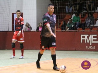 
<a style='margin-left: 5px;' class='btn btn-xs btn-social btn-facebook' href='https://www.facebook.com/sharer/sharer.php?u=https://www.boladovale.com.br/imgs/800-800-90/conteudo/fotos/1689/img0401.jpg' rel='popup' data-width='500' data-height='400'><i class='fa fa-facebook'></i>Compartilhar <span class='hidden-xs'>no Facebook</span>
</a> 
<a class='btn btn-default btn-xs' target='_blank' href='imgs/800-800-90/conteudo/fotos/1689/img0401.jpg'>
<span class='glyphicon glyphicon-cloud-download'></span> Salvar
</a> 
<span></span>