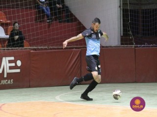 
<a style='margin-left: 5px;' class='btn btn-xs btn-social btn-facebook' href='https://www.facebook.com/sharer/sharer.php?u=https://www.boladovale.com.br/imgs/800-800-90/conteudo/fotos/1691/img7298-3.jpg' rel='popup' data-width='500' data-height='400'><i class='fa fa-facebook'></i>Compartilhar <span class='hidden-xs'>no Facebook</span>
</a> 
<a class='btn btn-default btn-xs' target='_blank' href='imgs/800-800-90/conteudo/fotos/1691/img7298-3.jpg'>
<span class='glyphicon glyphicon-cloud-download'></span> Salvar
</a> 
<span></span>