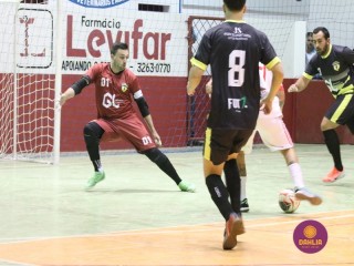 
<a style='margin-left: 5px;' class='btn btn-xs btn-social btn-facebook' href='https://www.facebook.com/sharer/sharer.php?u=https://www.boladovale.com.br/imgs/800-800-90/conteudo/fotos/1692/img0501.jpg' rel='popup' data-width='500' data-height='400'><i class='fa fa-facebook'></i>Compartilhar <span class='hidden-xs'>no Facebook</span>
</a> 
<a class='btn btn-default btn-xs' target='_blank' href='imgs/800-800-90/conteudo/fotos/1692/img0501.jpg'>
<span class='glyphicon glyphicon-cloud-download'></span> Salvar
</a> 
<span></span>