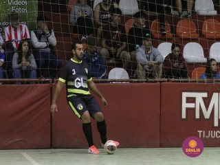 
<a style='margin-left: 5px;' class='btn btn-xs btn-social btn-facebook' href='https://www.facebook.com/sharer/sharer.php?u=https://www.boladovale.com.br/imgs/800-800-90/conteudo/fotos/1692/img0531.jpg' rel='popup' data-width='500' data-height='400'><i class='fa fa-facebook'></i>Compartilhar <span class='hidden-xs'>no Facebook</span>
</a> 
<a class='btn btn-default btn-xs' target='_blank' href='imgs/800-800-90/conteudo/fotos/1692/img0531.jpg'>
<span class='glyphicon glyphicon-cloud-download'></span> Salvar
</a> 
<span></span>