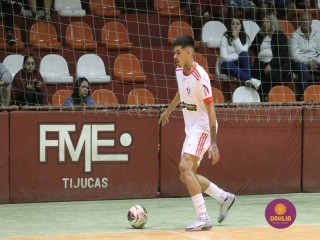 
<a style='margin-left: 5px;' class='btn btn-xs btn-social btn-facebook' href='https://www.facebook.com/sharer/sharer.php?u=https://www.boladovale.com.br/imgs/800-800-90/conteudo/fotos/1692/img0533.jpg' rel='popup' data-width='500' data-height='400'><i class='fa fa-facebook'></i>Compartilhar <span class='hidden-xs'>no Facebook</span>
</a> 
<a class='btn btn-default btn-xs' target='_blank' href='imgs/800-800-90/conteudo/fotos/1692/img0533.jpg'>
<span class='glyphicon glyphicon-cloud-download'></span> Salvar
</a> 
<span></span>