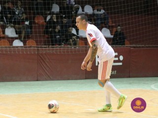 
<a style='margin-left: 5px;' class='btn btn-xs btn-social btn-facebook' href='https://www.facebook.com/sharer/sharer.php?u=https://www.boladovale.com.br/imgs/800-800-90/conteudo/fotos/1692/img0539.jpg' rel='popup' data-width='500' data-height='400'><i class='fa fa-facebook'></i>Compartilhar <span class='hidden-xs'>no Facebook</span>
</a> 
<a class='btn btn-default btn-xs' target='_blank' href='imgs/800-800-90/conteudo/fotos/1692/img0539.jpg'>
<span class='glyphicon glyphicon-cloud-download'></span> Salvar
</a> 
<span></span>