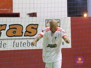 
<a style='margin-left: 5px;' class='btn btn-xs btn-social btn-facebook' href='https://www.facebook.com/sharer/sharer.php?u=https://www.boladovale.com.br/imgs/800-800-90/conteudo/fotos/1692/img0574.jpg' rel='popup' data-width='500' data-height='400'><i class='fa fa-facebook'></i>Compartilhar <span class='hidden-xs'>no Facebook</span>
</a> 
<a class='btn btn-default btn-xs' target='_blank' href='imgs/800-800-90/conteudo/fotos/1692/img0574.jpg'>
<span class='glyphicon glyphicon-cloud-download'></span> Salvar
</a> 
<span></span>