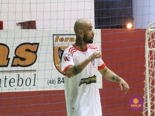 
<a style='margin-left: 5px;' class='btn btn-xs btn-social btn-facebook' href='https://www.facebook.com/sharer/sharer.php?u=https://www.boladovale.com.br/imgs/800-800-90/conteudo/fotos/1692/img0575.jpg' rel='popup' data-width='500' data-height='400'><i class='fa fa-facebook'></i>Compartilhar <span class='hidden-xs'>no Facebook</span>
</a> 
<a class='btn btn-default btn-xs' target='_blank' href='imgs/800-800-90/conteudo/fotos/1692/img0575.jpg'>
<span class='glyphicon glyphicon-cloud-download'></span> Salvar
</a> 
<span></span>