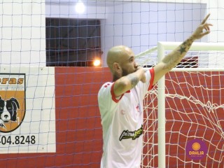 
<a style='margin-left: 5px;' class='btn btn-xs btn-social btn-facebook' href='https://www.facebook.com/sharer/sharer.php?u=https://www.boladovale.com.br/imgs/800-800-90/conteudo/fotos/1692/img0576.jpg' rel='popup' data-width='500' data-height='400'><i class='fa fa-facebook'></i>Compartilhar <span class='hidden-xs'>no Facebook</span>
</a> 
<a class='btn btn-default btn-xs' target='_blank' href='imgs/800-800-90/conteudo/fotos/1692/img0576.jpg'>
<span class='glyphicon glyphicon-cloud-download'></span> Salvar
</a> 
<span></span>