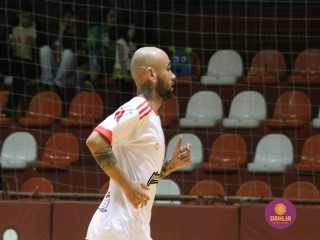 
<a style='margin-left: 5px;' class='btn btn-xs btn-social btn-facebook' href='https://www.facebook.com/sharer/sharer.php?u=https://www.boladovale.com.br/imgs/800-800-90/conteudo/fotos/1692/img0578.jpg' rel='popup' data-width='500' data-height='400'><i class='fa fa-facebook'></i>Compartilhar <span class='hidden-xs'>no Facebook</span>
</a> 
<a class='btn btn-default btn-xs' target='_blank' href='imgs/800-800-90/conteudo/fotos/1692/img0578.jpg'>
<span class='glyphicon glyphicon-cloud-download'></span> Salvar
</a> 
<span></span>