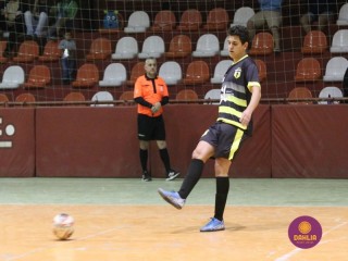 
<a style='margin-left: 5px;' class='btn btn-xs btn-social btn-facebook' href='https://www.facebook.com/sharer/sharer.php?u=https://www.boladovale.com.br/imgs/800-800-90/conteudo/fotos/1692/img0594.jpg' rel='popup' data-width='500' data-height='400'><i class='fa fa-facebook'></i>Compartilhar <span class='hidden-xs'>no Facebook</span>
</a> 
<a class='btn btn-default btn-xs' target='_blank' href='imgs/800-800-90/conteudo/fotos/1692/img0594.jpg'>
<span class='glyphicon glyphicon-cloud-download'></span> Salvar
</a> 
<span></span>