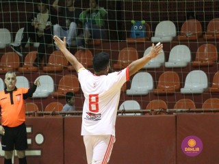 
<a style='margin-left: 5px;' class='btn btn-xs btn-social btn-facebook' href='https://www.facebook.com/sharer/sharer.php?u=https://www.boladovale.com.br/imgs/800-800-90/conteudo/fotos/1692/img0598.jpg' rel='popup' data-width='500' data-height='400'><i class='fa fa-facebook'></i>Compartilhar <span class='hidden-xs'>no Facebook</span>
</a> 
<a class='btn btn-default btn-xs' target='_blank' href='imgs/800-800-90/conteudo/fotos/1692/img0598.jpg'>
<span class='glyphicon glyphicon-cloud-download'></span> Salvar
</a> 
<span></span>