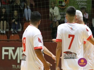 
<a style='margin-left: 5px;' class='btn btn-xs btn-social btn-facebook' href='https://www.facebook.com/sharer/sharer.php?u=https://www.boladovale.com.br/imgs/800-800-90/conteudo/fotos/1692/img0618.jpg' rel='popup' data-width='500' data-height='400'><i class='fa fa-facebook'></i>Compartilhar <span class='hidden-xs'>no Facebook</span>
</a> 
<a class='btn btn-default btn-xs' target='_blank' href='imgs/800-800-90/conteudo/fotos/1692/img0618.jpg'>
<span class='glyphicon glyphicon-cloud-download'></span> Salvar
</a> 
<span></span>