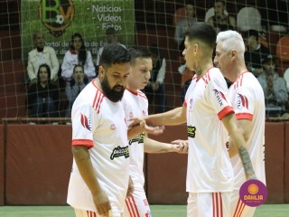 
<a style='margin-left: 5px;' class='btn btn-xs btn-social btn-facebook' href='https://www.facebook.com/sharer/sharer.php?u=https://www.boladovale.com.br/imgs/800-800-90/conteudo/fotos/1692/img0619.jpg' rel='popup' data-width='500' data-height='400'><i class='fa fa-facebook'></i>Compartilhar <span class='hidden-xs'>no Facebook</span>
</a> 
<a class='btn btn-default btn-xs' target='_blank' href='imgs/800-800-90/conteudo/fotos/1692/img0619.jpg'>
<span class='glyphicon glyphicon-cloud-download'></span> Salvar
</a> 
<span></span>