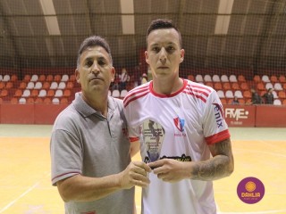 
<a style='margin-left: 5px;' class='btn btn-xs btn-social btn-facebook' href='https://www.facebook.com/sharer/sharer.php?u=https://www.boladovale.com.br/imgs/800-800-90/conteudo/fotos/1692/img0622.jpg' rel='popup' data-width='500' data-height='400'><i class='fa fa-facebook'></i>Compartilhar <span class='hidden-xs'>no Facebook</span>
</a> 
<a class='btn btn-default btn-xs' target='_blank' href='imgs/800-800-90/conteudo/fotos/1692/img0622.jpg'>
<span class='glyphicon glyphicon-cloud-download'></span> Salvar
</a> 
<span></span>