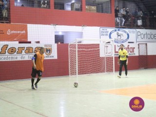 
<a style='margin-left: 5px;' class='btn btn-xs btn-social btn-facebook' href='https://www.facebook.com/sharer/sharer.php?u=https://www.boladovale.com.br/imgs/800-800-90/conteudo/fotos/1693/img0631.jpg' rel='popup' data-width='500' data-height='400'><i class='fa fa-facebook'></i>Compartilhar <span class='hidden-xs'>no Facebook</span>
</a> 
<a class='btn btn-default btn-xs' target='_blank' href='imgs/800-800-90/conteudo/fotos/1693/img0631.jpg'>
<span class='glyphicon glyphicon-cloud-download'></span> Salvar
</a> 
<span></span>