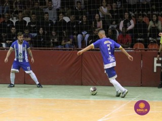 
<a style='margin-left: 5px;' class='btn btn-xs btn-social btn-facebook' href='https://www.facebook.com/sharer/sharer.php?u=https://www.boladovale.com.br/imgs/800-800-90/conteudo/fotos/1694/img0672.jpg' rel='popup' data-width='500' data-height='400'><i class='fa fa-facebook'></i>Compartilhar <span class='hidden-xs'>no Facebook</span>
</a> 
<a class='btn btn-default btn-xs' target='_blank' href='imgs/800-800-90/conteudo/fotos/1694/img0672.jpg'>
<span class='glyphicon glyphicon-cloud-download'></span> Salvar
</a> 
<span></span>