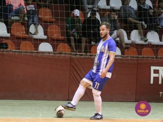 
<a style='margin-left: 5px;' class='btn btn-xs btn-social btn-facebook' href='https://www.facebook.com/sharer/sharer.php?u=https://www.boladovale.com.br/imgs/800-800-90/conteudo/fotos/1694/img0691.jpg' rel='popup' data-width='500' data-height='400'><i class='fa fa-facebook'></i>Compartilhar <span class='hidden-xs'>no Facebook</span>
</a> 
<a class='btn btn-default btn-xs' target='_blank' href='imgs/800-800-90/conteudo/fotos/1694/img0691.jpg'>
<span class='glyphicon glyphicon-cloud-download'></span> Salvar
</a> 
<span></span>