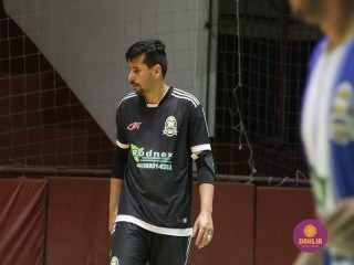 
<a style='margin-left: 5px;' class='btn btn-xs btn-social btn-facebook' href='https://www.facebook.com/sharer/sharer.php?u=https://www.boladovale.com.br/imgs/800-800-90/conteudo/fotos/1694/img0700.jpg' rel='popup' data-width='500' data-height='400'><i class='fa fa-facebook'></i>Compartilhar <span class='hidden-xs'>no Facebook</span>
</a> 
<a class='btn btn-default btn-xs' target='_blank' href='imgs/800-800-90/conteudo/fotos/1694/img0700.jpg'>
<span class='glyphicon glyphicon-cloud-download'></span> Salvar
</a> 
<span></span>