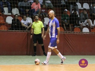 
<a style='margin-left: 5px;' class='btn btn-xs btn-social btn-facebook' href='https://www.facebook.com/sharer/sharer.php?u=https://www.boladovale.com.br/imgs/800-800-90/conteudo/fotos/1694/img0702.jpg' rel='popup' data-width='500' data-height='400'><i class='fa fa-facebook'></i>Compartilhar <span class='hidden-xs'>no Facebook</span>
</a> 
<a class='btn btn-default btn-xs' target='_blank' href='imgs/800-800-90/conteudo/fotos/1694/img0702.jpg'>
<span class='glyphicon glyphicon-cloud-download'></span> Salvar
</a> 
<span></span>