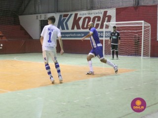 
<a style='margin-left: 5px;' class='btn btn-xs btn-social btn-facebook' href='https://www.facebook.com/sharer/sharer.php?u=https://www.boladovale.com.br/imgs/800-800-90/conteudo/fotos/1694/img0710.jpg' rel='popup' data-width='500' data-height='400'><i class='fa fa-facebook'></i>Compartilhar <span class='hidden-xs'>no Facebook</span>
</a> 
<a class='btn btn-default btn-xs' target='_blank' href='imgs/800-800-90/conteudo/fotos/1694/img0710.jpg'>
<span class='glyphicon glyphicon-cloud-download'></span> Salvar
</a> 
<span></span>