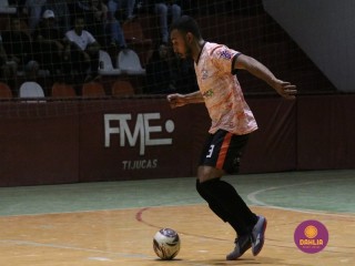 
<a style='margin-left: 5px;' class='btn btn-xs btn-social btn-facebook' href='https://www.facebook.com/sharer/sharer.php?u=https://www.boladovale.com.br/imgs/800-800-90/conteudo/fotos/1695/img0813.jpg' rel='popup' data-width='500' data-height='400'><i class='fa fa-facebook'></i>Compartilhar <span class='hidden-xs'>no Facebook</span>
</a> 
<a class='btn btn-default btn-xs' target='_blank' href='imgs/800-800-90/conteudo/fotos/1695/img0813.jpg'>
<span class='glyphicon glyphicon-cloud-download'></span> Salvar
</a> 
<span></span>