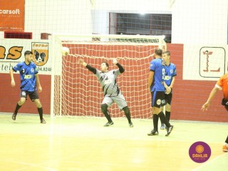 
<a style='margin-left: 5px;' class='btn btn-xs btn-social btn-facebook' href='https://www.facebook.com/sharer/sharer.php?u=https://www.boladovale.com.br/imgs/800-800-90/conteudo/fotos/1697/img7460.jpg' rel='popup' data-width='500' data-height='400'><i class='fa fa-facebook'></i>Compartilhar <span class='hidden-xs'>no Facebook</span>
</a> 
<a class='btn btn-default btn-xs' target='_blank' href='imgs/800-800-90/conteudo/fotos/1697/img7460.jpg'>
<span class='glyphicon glyphicon-cloud-download'></span> Salvar
</a> 
<span></span>