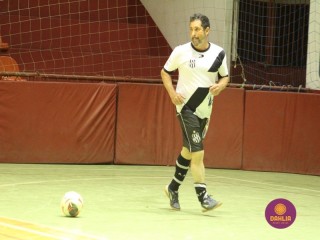 
<a style='margin-left: 5px;' class='btn btn-xs btn-social btn-facebook' href='https://www.facebook.com/sharer/sharer.php?u=https://www.boladovale.com.br/imgs/800-800-90/conteudo/fotos/1698/img7498.jpg' rel='popup' data-width='500' data-height='400'><i class='fa fa-facebook'></i>Compartilhar <span class='hidden-xs'>no Facebook</span>
</a> 
<a class='btn btn-default btn-xs' target='_blank' href='imgs/800-800-90/conteudo/fotos/1698/img7498.jpg'>
<span class='glyphicon glyphicon-cloud-download'></span> Salvar
</a> 
<span></span>