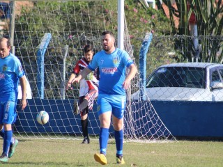 
<a style='margin-left: 5px;' class='btn btn-xs btn-social btn-facebook' href='https://www.facebook.com/sharer/sharer.php?u=https://www.boladovale.com.br/imgs/800-800-90/conteudo/fotos/1699/img7020.jpg' rel='popup' data-width='500' data-height='400'><i class='fa fa-facebook'></i>Compartilhar <span class='hidden-xs'>no Facebook</span>
</a> 
<a class='btn btn-default btn-xs' target='_blank' href='imgs/800-800-90/conteudo/fotos/1699/img7020.jpg'>
<span class='glyphicon glyphicon-cloud-download'></span> Salvar
</a> 
<span></span>