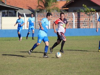 
<a style='margin-left: 5px;' class='btn btn-xs btn-social btn-facebook' href='https://www.facebook.com/sharer/sharer.php?u=https://www.boladovale.com.br/imgs/800-800-90/conteudo/fotos/1699/img7045.jpg' rel='popup' data-width='500' data-height='400'><i class='fa fa-facebook'></i>Compartilhar <span class='hidden-xs'>no Facebook</span>
</a> 
<a class='btn btn-default btn-xs' target='_blank' href='imgs/800-800-90/conteudo/fotos/1699/img7045.jpg'>
<span class='glyphicon glyphicon-cloud-download'></span> Salvar
</a> 
<span></span>