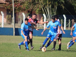 
<a style='margin-left: 5px;' class='btn btn-xs btn-social btn-facebook' href='https://www.facebook.com/sharer/sharer.php?u=https://www.boladovale.com.br/imgs/800-800-90/conteudo/fotos/1699/img7102.jpg' rel='popup' data-width='500' data-height='400'><i class='fa fa-facebook'></i>Compartilhar <span class='hidden-xs'>no Facebook</span>
</a> 
<a class='btn btn-default btn-xs' target='_blank' href='imgs/800-800-90/conteudo/fotos/1699/img7102.jpg'>
<span class='glyphicon glyphicon-cloud-download'></span> Salvar
</a> 
<span></span>