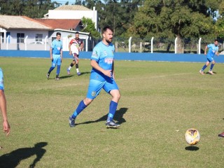 
<a style='margin-left: 5px;' class='btn btn-xs btn-social btn-facebook' href='https://www.facebook.com/sharer/sharer.php?u=https://www.boladovale.com.br/imgs/800-800-90/conteudo/fotos/1699/img7108.jpg' rel='popup' data-width='500' data-height='400'><i class='fa fa-facebook'></i>Compartilhar <span class='hidden-xs'>no Facebook</span>
</a> 
<a class='btn btn-default btn-xs' target='_blank' href='imgs/800-800-90/conteudo/fotos/1699/img7108.jpg'>
<span class='glyphicon glyphicon-cloud-download'></span> Salvar
</a> 
<span></span>