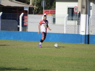 
<a style='margin-left: 5px;' class='btn btn-xs btn-social btn-facebook' href='https://www.facebook.com/sharer/sharer.php?u=https://www.boladovale.com.br/imgs/800-800-90/conteudo/fotos/1699/img7117.jpg' rel='popup' data-width='500' data-height='400'><i class='fa fa-facebook'></i>Compartilhar <span class='hidden-xs'>no Facebook</span>
</a> 
<a class='btn btn-default btn-xs' target='_blank' href='imgs/800-800-90/conteudo/fotos/1699/img7117.jpg'>
<span class='glyphicon glyphicon-cloud-download'></span> Salvar
</a> 
<span></span>