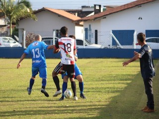 
<a style='margin-left: 5px;' class='btn btn-xs btn-social btn-facebook' href='https://www.facebook.com/sharer/sharer.php?u=https://www.boladovale.com.br/imgs/800-800-90/conteudo/fotos/1699/img7148.jpg' rel='popup' data-width='500' data-height='400'><i class='fa fa-facebook'></i>Compartilhar <span class='hidden-xs'>no Facebook</span>
</a> 
<a class='btn btn-default btn-xs' target='_blank' href='imgs/800-800-90/conteudo/fotos/1699/img7148.jpg'>
<span class='glyphicon glyphicon-cloud-download'></span> Salvar
</a> 
<span></span>