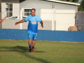 
<a style='margin-left: 5px;' class='btn btn-xs btn-social btn-facebook' href='https://www.facebook.com/sharer/sharer.php?u=https://www.boladovale.com.br/imgs/800-800-90/conteudo/fotos/1699/img7184.jpg' rel='popup' data-width='500' data-height='400'><i class='fa fa-facebook'></i>Compartilhar <span class='hidden-xs'>no Facebook</span>
</a> 
<a class='btn btn-default btn-xs' target='_blank' href='imgs/800-800-90/conteudo/fotos/1699/img7184.jpg'>
<span class='glyphicon glyphicon-cloud-download'></span> Salvar
</a> 
<span></span>