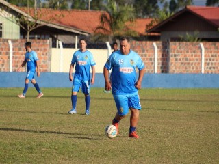 
<a style='margin-left: 5px;' class='btn btn-xs btn-social btn-facebook' href='https://www.facebook.com/sharer/sharer.php?u=https://www.boladovale.com.br/imgs/800-800-90/conteudo/fotos/1699/img7192.jpg' rel='popup' data-width='500' data-height='400'><i class='fa fa-facebook'></i>Compartilhar <span class='hidden-xs'>no Facebook</span>
</a> 
<a class='btn btn-default btn-xs' target='_blank' href='imgs/800-800-90/conteudo/fotos/1699/img7192.jpg'>
<span class='glyphicon glyphicon-cloud-download'></span> Salvar
</a> 
<span></span>