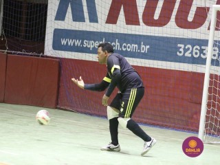 
<a style='margin-left: 5px;' class='btn btn-xs btn-social btn-facebook' href='https://www.facebook.com/sharer/sharer.php?u=https://www.boladovale.com.br/imgs/800-800-90/conteudo/fotos/1700/img0929.jpg' rel='popup' data-width='500' data-height='400'><i class='fa fa-facebook'></i>Compartilhar <span class='hidden-xs'>no Facebook</span>
</a> 
<a class='btn btn-default btn-xs' target='_blank' href='imgs/800-800-90/conteudo/fotos/1700/img0929.jpg'>
<span class='glyphicon glyphicon-cloud-download'></span> Salvar
</a> 
<span></span>
