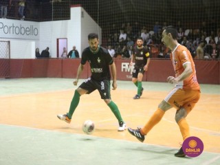 
<a style='margin-left: 5px;' class='btn btn-xs btn-social btn-facebook' href='https://www.facebook.com/sharer/sharer.php?u=https://www.boladovale.com.br/imgs/800-800-90/conteudo/fotos/1701/img0959.jpg' rel='popup' data-width='500' data-height='400'><i class='fa fa-facebook'></i>Compartilhar <span class='hidden-xs'>no Facebook</span>
</a> 
<a class='btn btn-default btn-xs' target='_blank' href='imgs/800-800-90/conteudo/fotos/1701/img0959.jpg'>
<span class='glyphicon glyphicon-cloud-download'></span> Salvar
</a> 
<span></span>