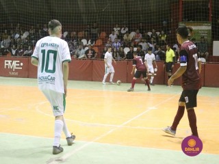 
<a style='margin-left: 5px;' class='btn btn-xs btn-social btn-facebook' href='https://www.facebook.com/sharer/sharer.php?u=https://www.boladovale.com.br/imgs/800-800-90/conteudo/fotos/1702/img1024.jpg' rel='popup' data-width='500' data-height='400'><i class='fa fa-facebook'></i>Compartilhar <span class='hidden-xs'>no Facebook</span>
</a> 
<a class='btn btn-default btn-xs' target='_blank' href='imgs/800-800-90/conteudo/fotos/1702/img1024.jpg'>
<span class='glyphicon glyphicon-cloud-download'></span> Salvar
</a> 
<span></span>