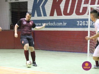 
<a style='margin-left: 5px;' class='btn btn-xs btn-social btn-facebook' href='https://www.facebook.com/sharer/sharer.php?u=https://www.boladovale.com.br/imgs/800-800-90/conteudo/fotos/1702/img1068.jpg' rel='popup' data-width='500' data-height='400'><i class='fa fa-facebook'></i>Compartilhar <span class='hidden-xs'>no Facebook</span>
</a> 
<a class='btn btn-default btn-xs' target='_blank' href='imgs/800-800-90/conteudo/fotos/1702/img1068.jpg'>
<span class='glyphicon glyphicon-cloud-download'></span> Salvar
</a> 
<span></span>