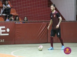 
<a style='margin-left: 5px;' class='btn btn-xs btn-social btn-facebook' href='https://www.facebook.com/sharer/sharer.php?u=https://www.boladovale.com.br/imgs/800-800-90/conteudo/fotos/1702/img1081.jpg' rel='popup' data-width='500' data-height='400'><i class='fa fa-facebook'></i>Compartilhar <span class='hidden-xs'>no Facebook</span>
</a> 
<a class='btn btn-default btn-xs' target='_blank' href='imgs/800-800-90/conteudo/fotos/1702/img1081.jpg'>
<span class='glyphicon glyphicon-cloud-download'></span> Salvar
</a> 
<span></span>