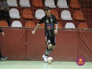 
<a style='margin-left: 5px;' class='btn btn-xs btn-social btn-facebook' href='https://www.facebook.com/sharer/sharer.php?u=https://www.boladovale.com.br/imgs/800-800-90/conteudo/fotos/1703/img1480.jpg' rel='popup' data-width='500' data-height='400'><i class='fa fa-facebook'></i>Compartilhar <span class='hidden-xs'>no Facebook</span>
</a> 
<a class='btn btn-default btn-xs' target='_blank' href='imgs/800-800-90/conteudo/fotos/1703/img1480.jpg'>
<span class='glyphicon glyphicon-cloud-download'></span> Salvar
</a> 
<span></span>