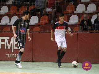 
<a style='margin-left: 5px;' class='btn btn-xs btn-social btn-facebook' href='https://www.facebook.com/sharer/sharer.php?u=https://www.boladovale.com.br/imgs/800-800-90/conteudo/fotos/1703/img1489.jpg' rel='popup' data-width='500' data-height='400'><i class='fa fa-facebook'></i>Compartilhar <span class='hidden-xs'>no Facebook</span>
</a> 
<a class='btn btn-default btn-xs' target='_blank' href='imgs/800-800-90/conteudo/fotos/1703/img1489.jpg'>
<span class='glyphicon glyphicon-cloud-download'></span> Salvar
</a> 
<span></span>
