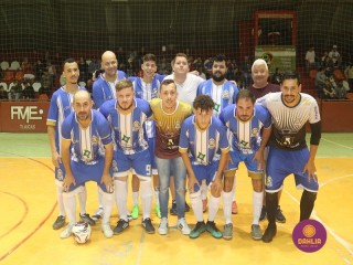
<a style='margin-left: 5px;' class='btn btn-xs btn-social btn-facebook' href='https://www.facebook.com/sharer/sharer.php?u=https://www.boladovale.com.br/imgs/800-800-90/conteudo/fotos/1704/img1573.jpg' rel='popup' data-width='500' data-height='400'><i class='fa fa-facebook'></i>Compartilhar <span class='hidden-xs'>no Facebook</span>
</a> 
<a class='btn btn-default btn-xs' target='_blank' href='imgs/800-800-90/conteudo/fotos/1704/img1573.jpg'>
<span class='glyphicon glyphicon-cloud-download'></span> Salvar
</a> 
<span></span>