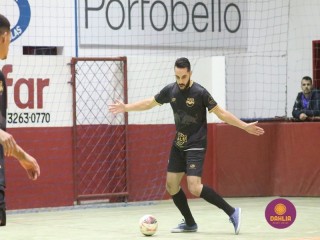 
<a style='margin-left: 5px;' class='btn btn-xs btn-social btn-facebook' href='https://www.facebook.com/sharer/sharer.php?u=https://www.boladovale.com.br/imgs/800-800-90/conteudo/fotos/1706/img1999.jpg' rel='popup' data-width='500' data-height='400'><i class='fa fa-facebook'></i>Compartilhar <span class='hidden-xs'>no Facebook</span>
</a> 
<a class='btn btn-default btn-xs' target='_blank' href='imgs/800-800-90/conteudo/fotos/1706/img1999.jpg'>
<span class='glyphicon glyphicon-cloud-download'></span> Salvar
</a> 
<span></span>
