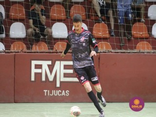 
<a style='margin-left: 5px;' class='btn btn-xs btn-social btn-facebook' href='https://www.facebook.com/sharer/sharer.php?u=https://www.boladovale.com.br/imgs/800-800-90/conteudo/fotos/1711/img2529.jpg' rel='popup' data-width='500' data-height='400'><i class='fa fa-facebook'></i>Compartilhar <span class='hidden-xs'>no Facebook</span>
</a> 
<a class='btn btn-default btn-xs' target='_blank' href='imgs/800-800-90/conteudo/fotos/1711/img2529.jpg'>
<span class='glyphicon glyphicon-cloud-download'></span> Salvar
</a> 
<span></span>