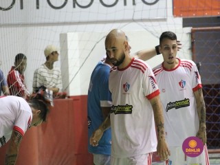 
<a style='margin-left: 5px;' class='btn btn-xs btn-social btn-facebook' href='https://www.facebook.com/sharer/sharer.php?u=https://www.boladovale.com.br/imgs/800-800-90/conteudo/fotos/1711/img2540.jpg' rel='popup' data-width='500' data-height='400'><i class='fa fa-facebook'></i>Compartilhar <span class='hidden-xs'>no Facebook</span>
</a> 
<a class='btn btn-default btn-xs' target='_blank' href='imgs/800-800-90/conteudo/fotos/1711/img2540.jpg'>
<span class='glyphicon glyphicon-cloud-download'></span> Salvar
</a> 
<span></span>