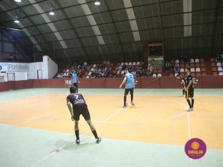 
<a style='margin-left: 5px;' class='btn btn-xs btn-social btn-facebook' href='https://www.facebook.com/sharer/sharer.php?u=https://www.boladovale.com.br/imgs/800-800-90/conteudo/fotos/1712/img2573.jpg' rel='popup' data-width='500' data-height='400'><i class='fa fa-facebook'></i>Compartilhar <span class='hidden-xs'>no Facebook</span>
</a> 
<a class='btn btn-default btn-xs' target='_blank' href='imgs/800-800-90/conteudo/fotos/1712/img2573.jpg'>
<span class='glyphicon glyphicon-cloud-download'></span> Salvar
</a> 
<span></span>