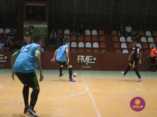 
<a style='margin-left: 5px;' class='btn btn-xs btn-social btn-facebook' href='https://www.facebook.com/sharer/sharer.php?u=https://www.boladovale.com.br/imgs/800-800-90/conteudo/fotos/1712/img2574.jpg' rel='popup' data-width='500' data-height='400'><i class='fa fa-facebook'></i>Compartilhar <span class='hidden-xs'>no Facebook</span>
</a> 
<a class='btn btn-default btn-xs' target='_blank' href='imgs/800-800-90/conteudo/fotos/1712/img2574.jpg'>
<span class='glyphicon glyphicon-cloud-download'></span> Salvar
</a> 
<span></span>