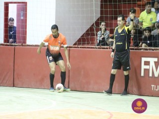 
<a style='margin-left: 5px;' class='btn btn-xs btn-social btn-facebook' href='https://www.facebook.com/sharer/sharer.php?u=https://www.boladovale.com.br/imgs/800-800-90/conteudo/fotos/1713/img2639.jpg' rel='popup' data-width='500' data-height='400'><i class='fa fa-facebook'></i>Compartilhar <span class='hidden-xs'>no Facebook</span>
</a> 
<a class='btn btn-default btn-xs' target='_blank' href='imgs/800-800-90/conteudo/fotos/1713/img2639.jpg'>
<span class='glyphicon glyphicon-cloud-download'></span> Salvar
</a> 
<span></span>