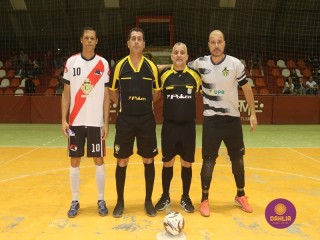 
<a style='margin-left: 5px;' class='btn btn-xs btn-social btn-facebook' href='https://www.facebook.com/sharer/sharer.php?u=https://www.boladovale.com.br/imgs/800-800-90/conteudo/fotos/1714/img2679.jpg' rel='popup' data-width='500' data-height='400'><i class='fa fa-facebook'></i>Compartilhar <span class='hidden-xs'>no Facebook</span>
</a> 
<a class='btn btn-default btn-xs' target='_blank' href='imgs/800-800-90/conteudo/fotos/1714/img2679.jpg'>
<span class='glyphicon glyphicon-cloud-download'></span> Salvar
</a> 
<span></span>