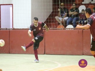 
<a style='margin-left: 5px;' class='btn btn-xs btn-social btn-facebook' href='https://www.facebook.com/sharer/sharer.php?u=https://www.boladovale.com.br/imgs/800-800-90/conteudo/fotos/1715/img2792.jpg' rel='popup' data-width='500' data-height='400'><i class='fa fa-facebook'></i>Compartilhar <span class='hidden-xs'>no Facebook</span>
</a> 
<a class='btn btn-default btn-xs' target='_blank' href='imgs/800-800-90/conteudo/fotos/1715/img2792.jpg'>
<span class='glyphicon glyphicon-cloud-download'></span> Salvar
</a> 
<span></span>
